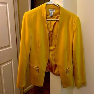 Cute deep yellow/mustard blazer